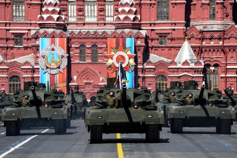 GettyImages-679902382 Russian tanks Red Square Moscow
