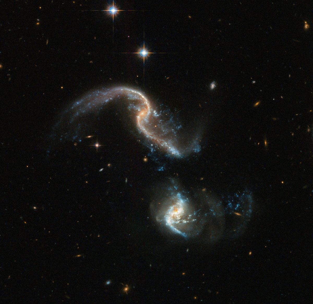 03_08_colliding_galaxies