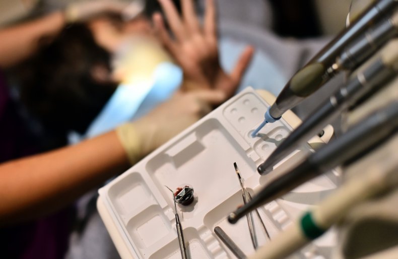 dentist-instruments