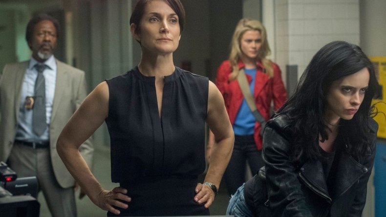 Carrie-Ann-Moss-Rachael-Taylor-and-Krysten-Ritter-in-Jessica-Jones