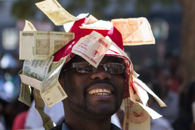 GettyImages-585538526 Hyperinflation Zimbabwe protest