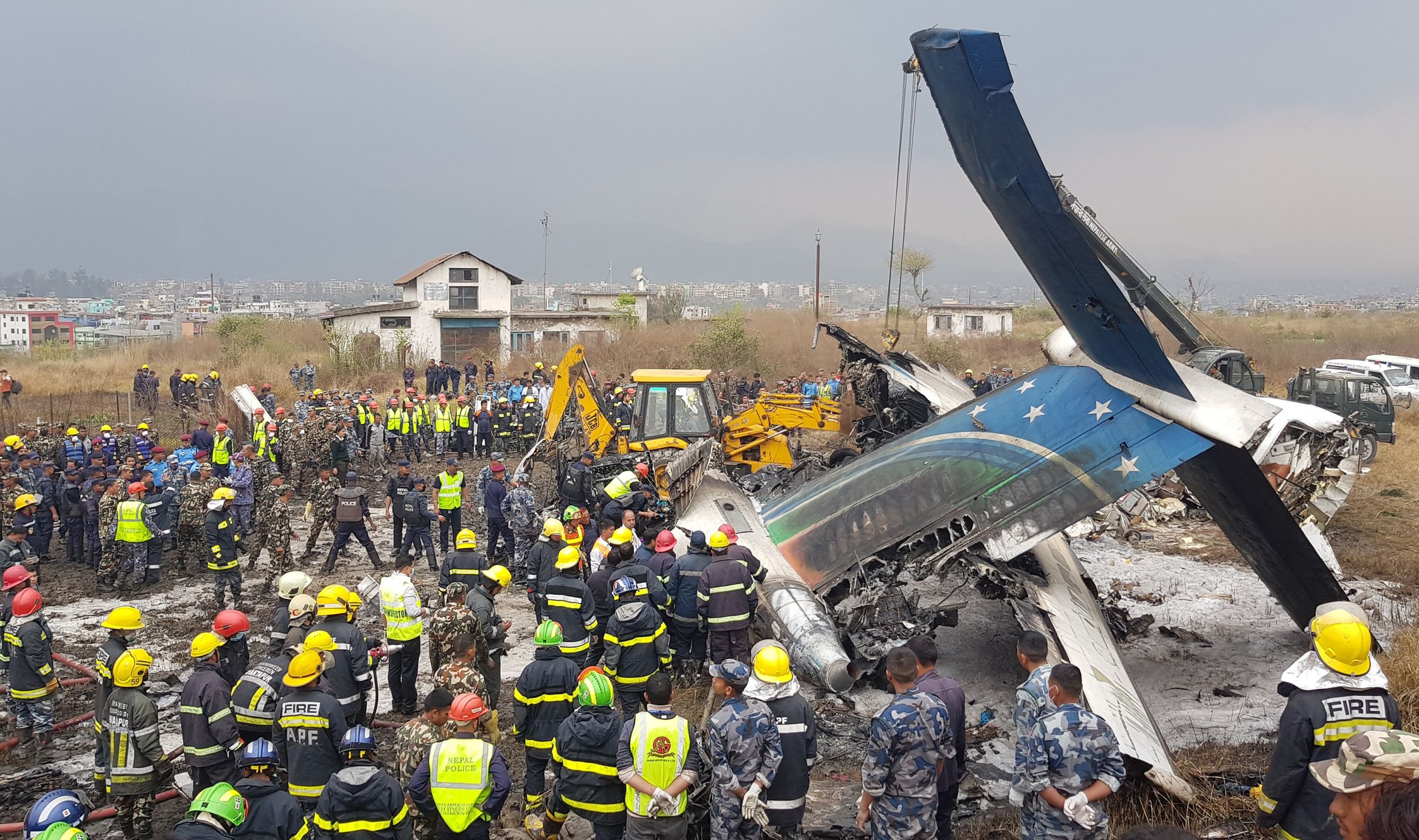 Самолет разбился причины. Катманду аэропорт авиакатастрофы. Авиакатастрофа в Непале 2023. Крушение самолета в Непале. Катастрофа а300 в Катманду.