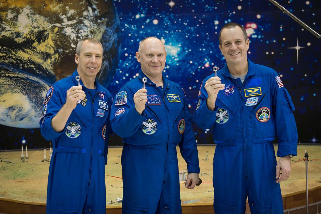 3_19_Astronoauts Feustel, Arnold and Artemtyev