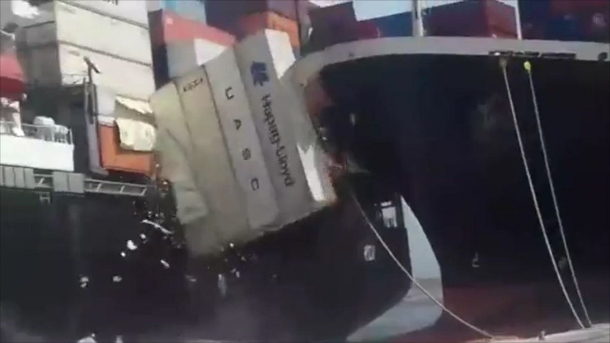 Karachi container ship collision