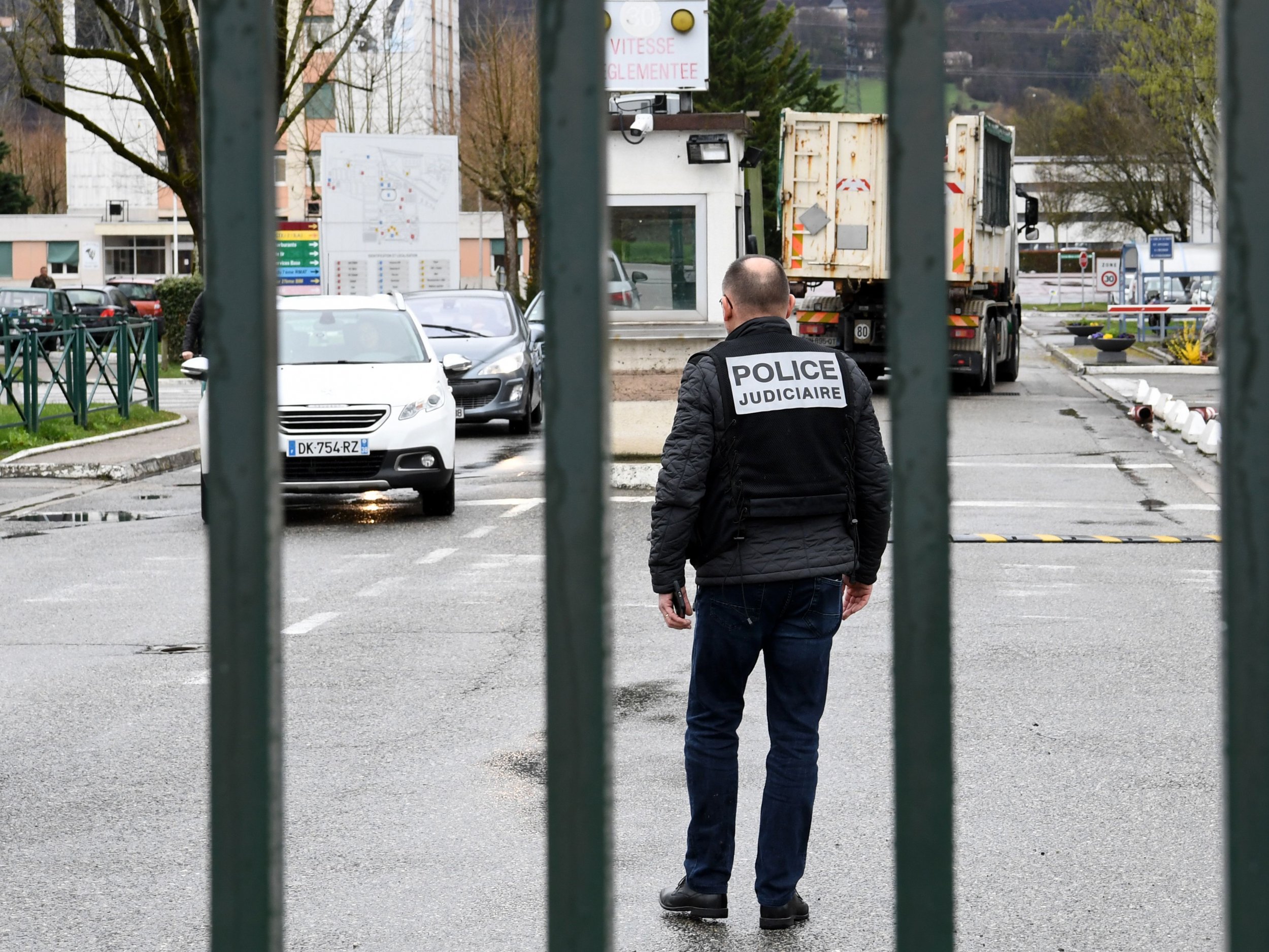 Varces-Allieres-et-Risset barracks france car attack