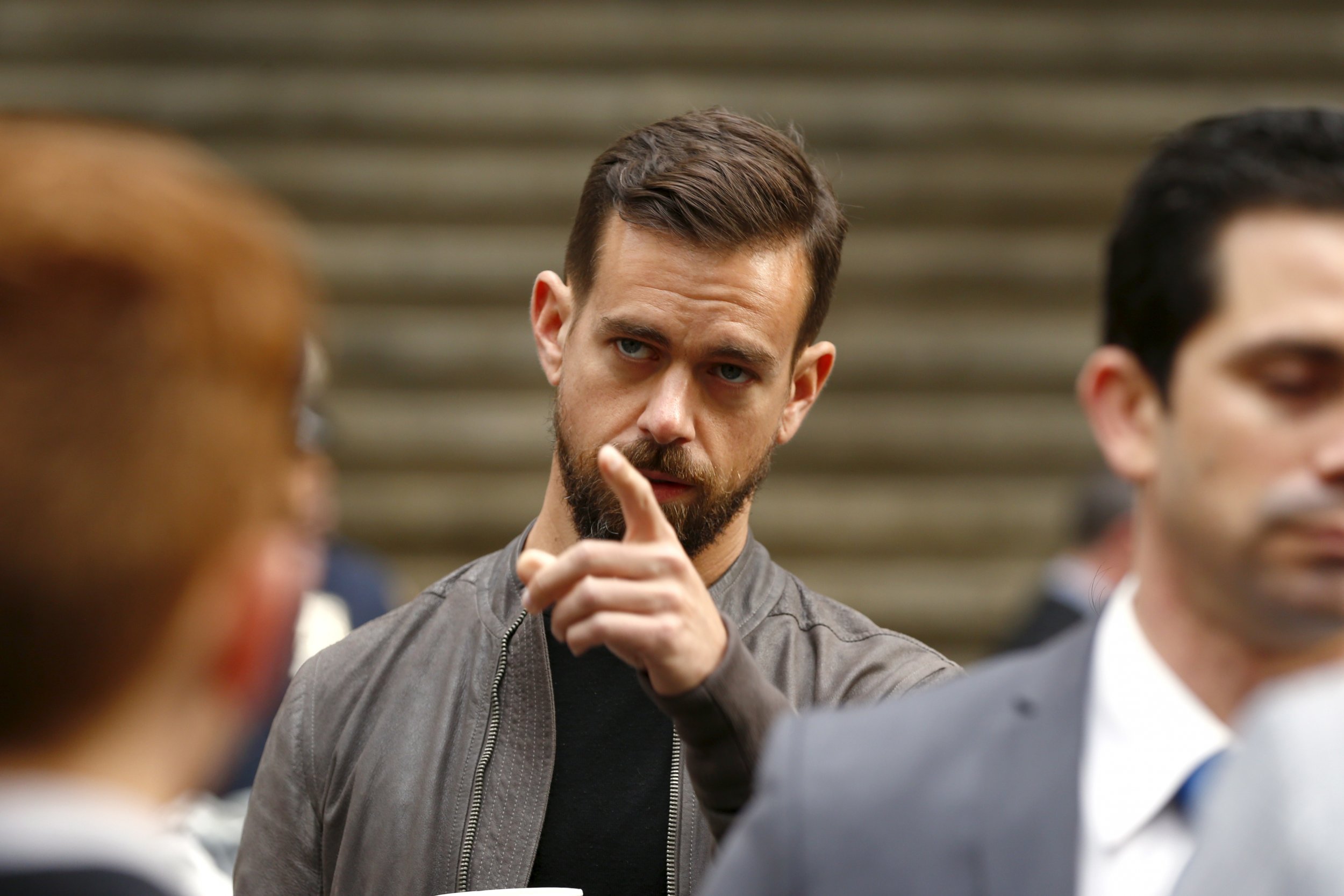 Twitter Ceo Jack Dorsey Tells Trump: Stop Praying For Shootings To Stop ...