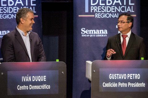 Newsweek-GustavoPetro-2