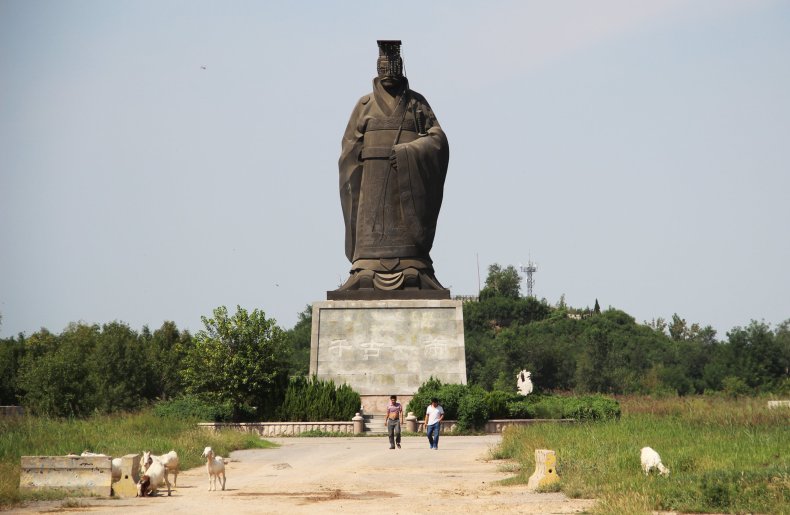 04_10_Qin_emperor