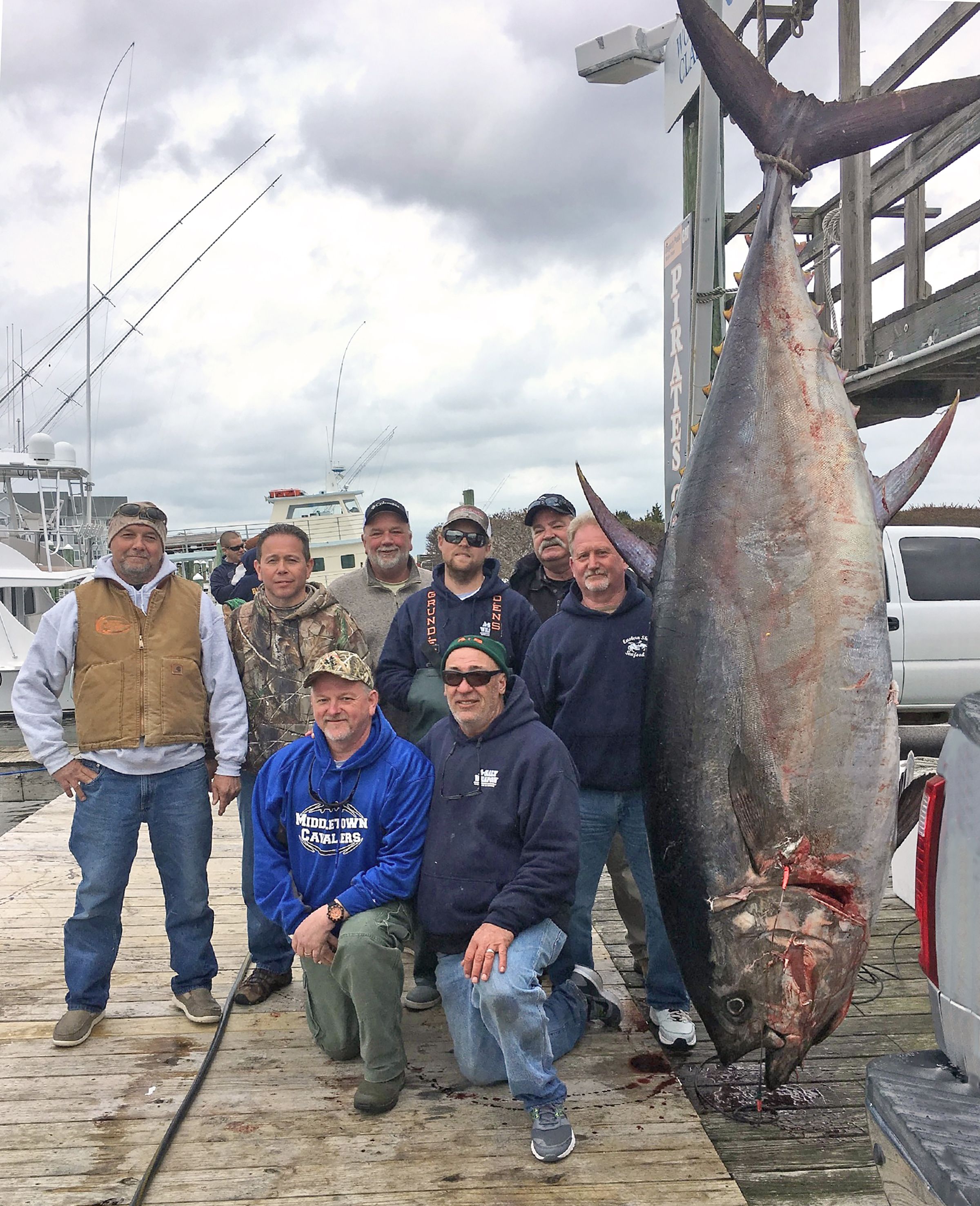 Retired Army General's 877-Pound Bluefin Tuna Smashes State Record