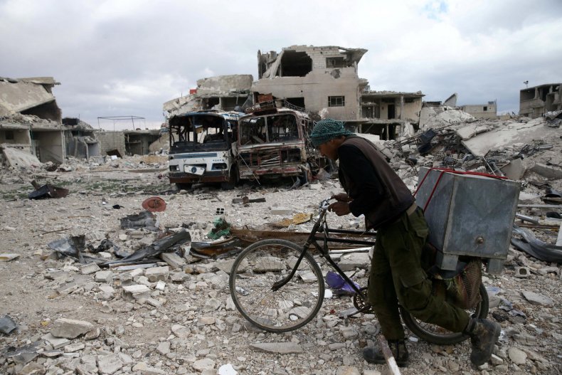 2018-04-11T095826Z_1_LYNXMPEE3A0PV_RTROPTP_4_MIDEAST-CRISIS-SYRIA-GHOUTA