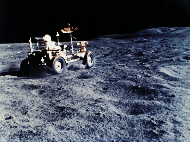 apollo-16-rover