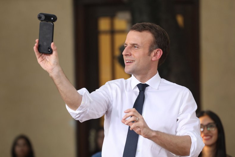 04_17_Macron