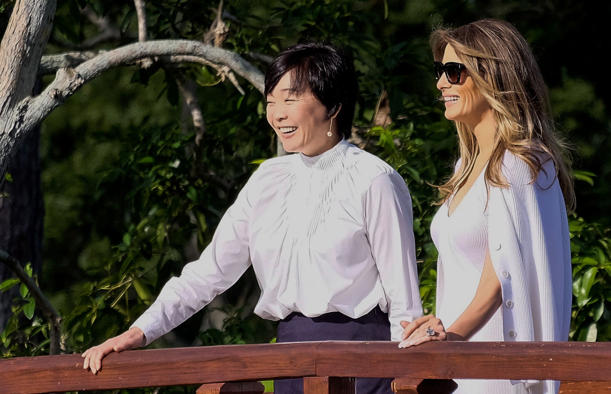 Melania Trump Gives Shinzo Abe's Wife a History Lesson as President ...