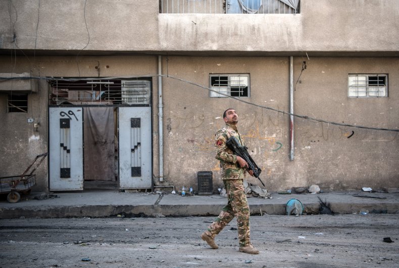 iraq mosul soldier
