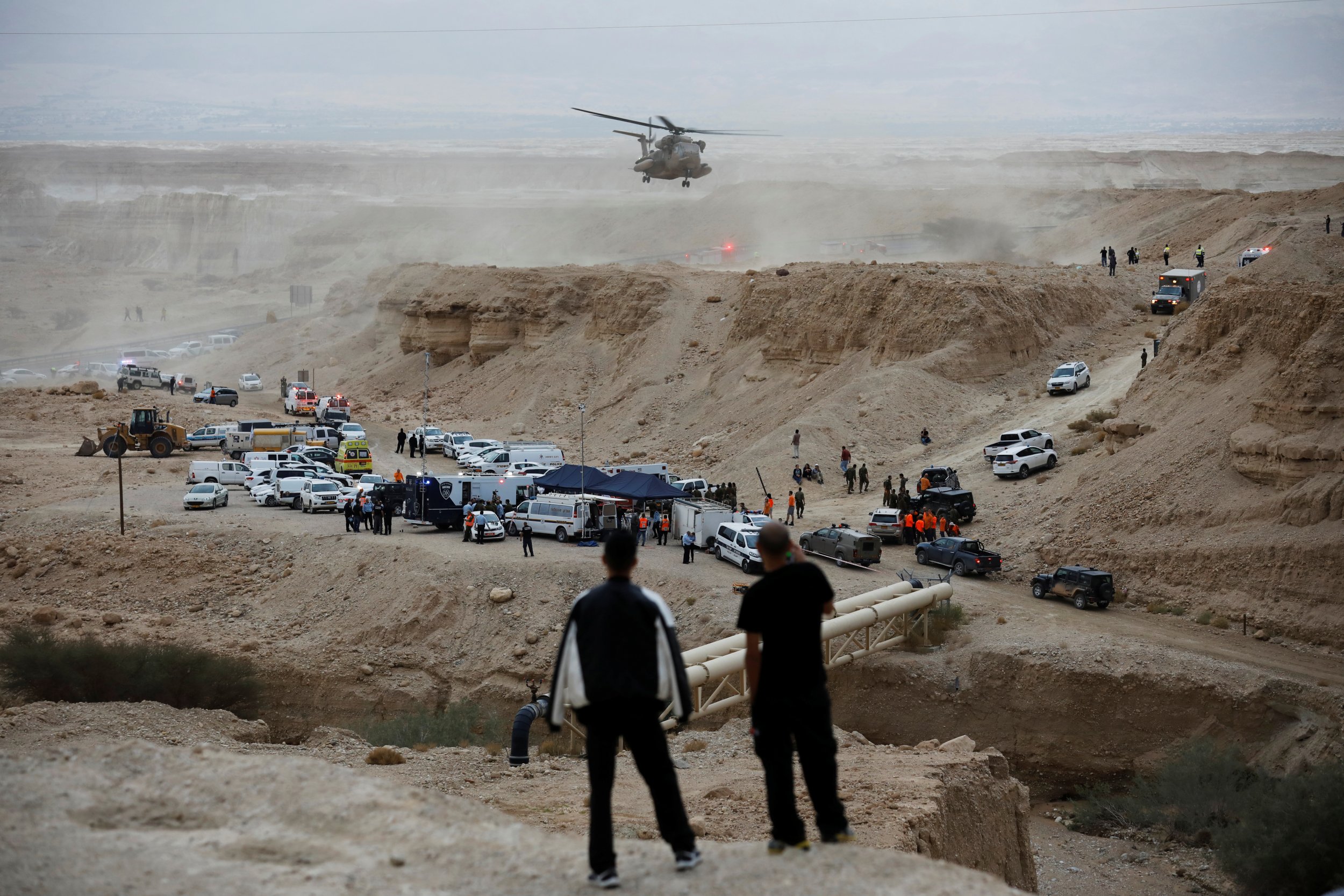 10-teenagers-drown-in-israel-flash-flood-during-school-hike