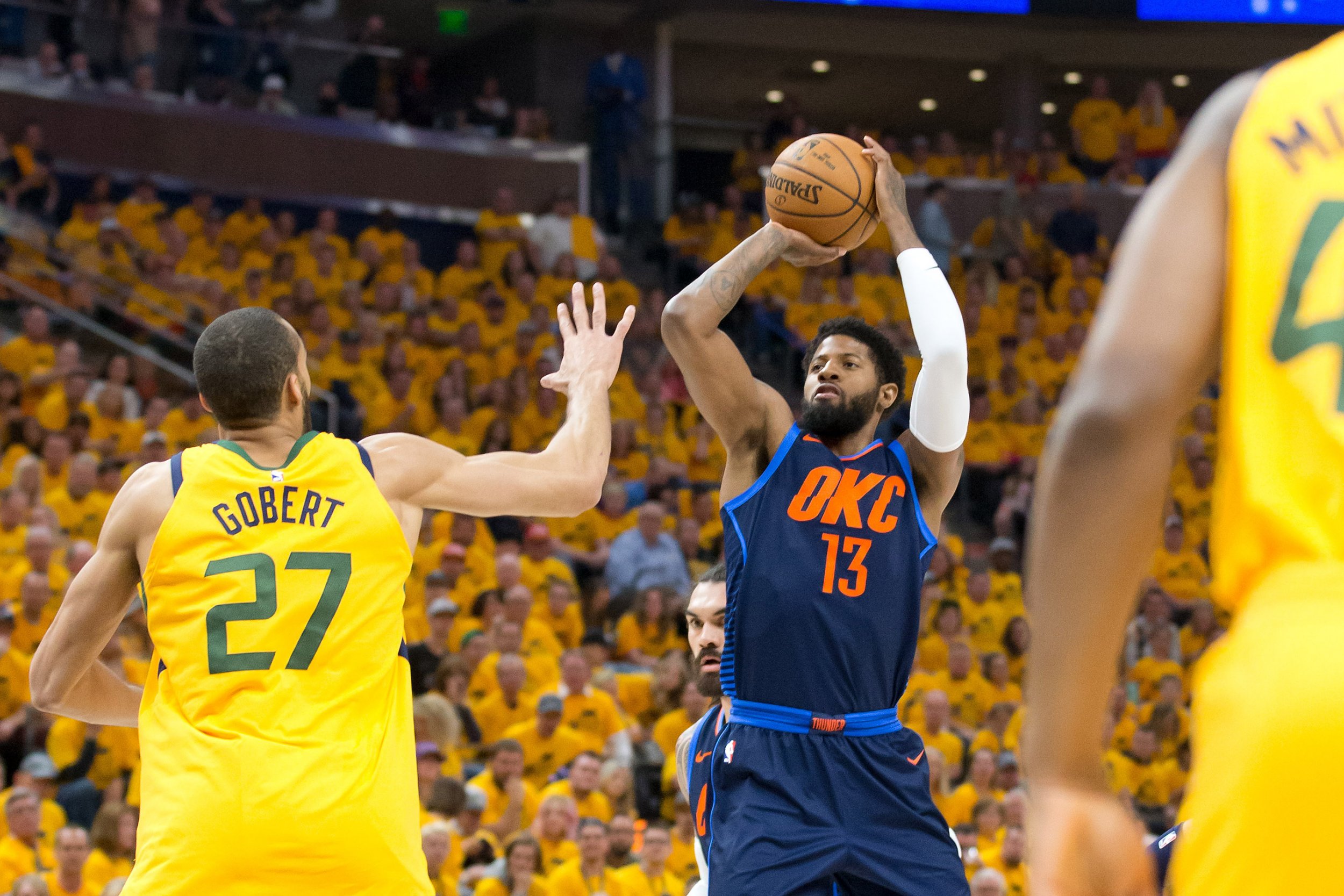 Paul George agrees to re-sign with Oklahoma City Thunder