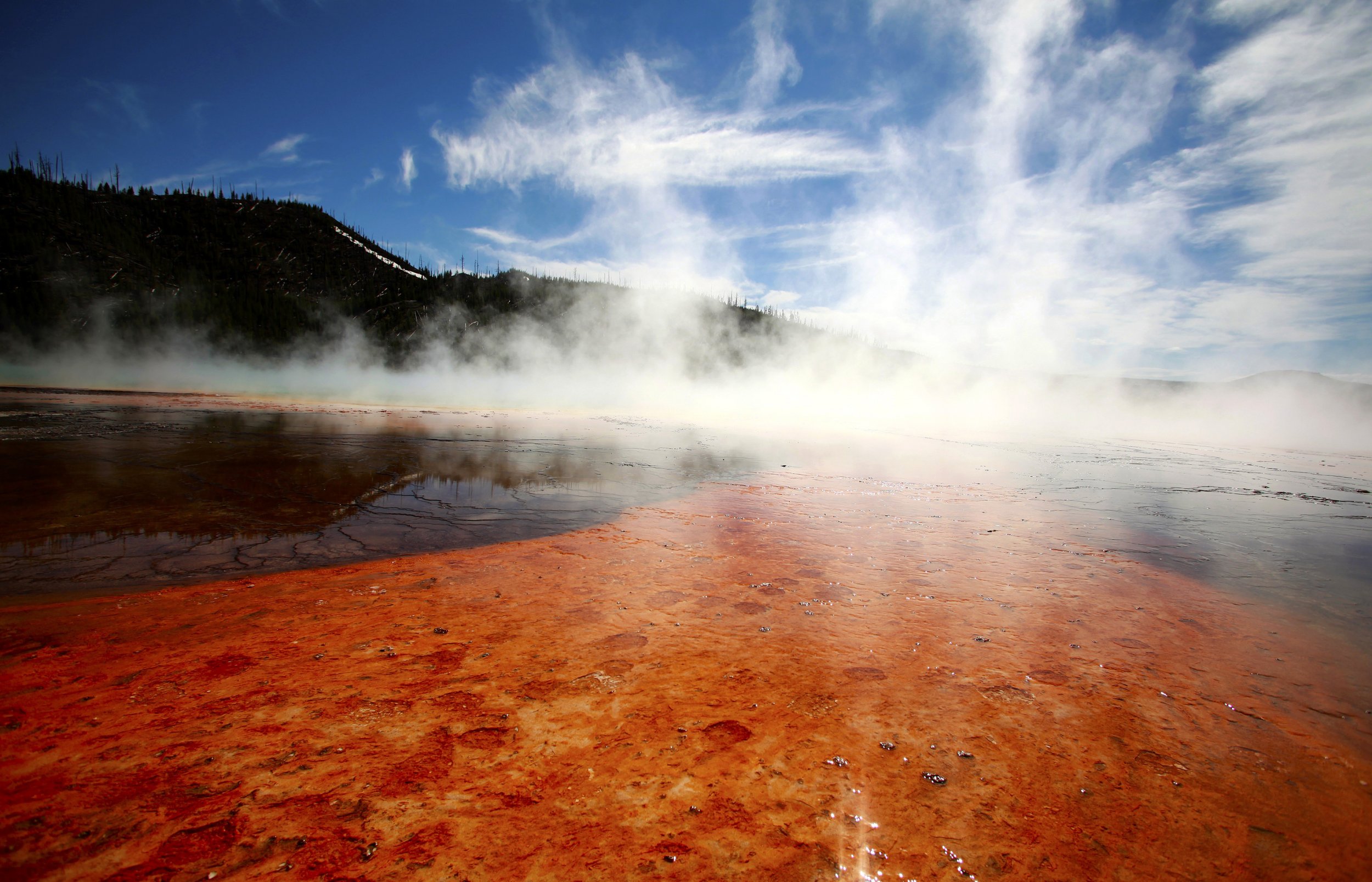 Yellowstone Supervolcano: Huge Hydrothermal Explosions Way More Likely Than  Eruption