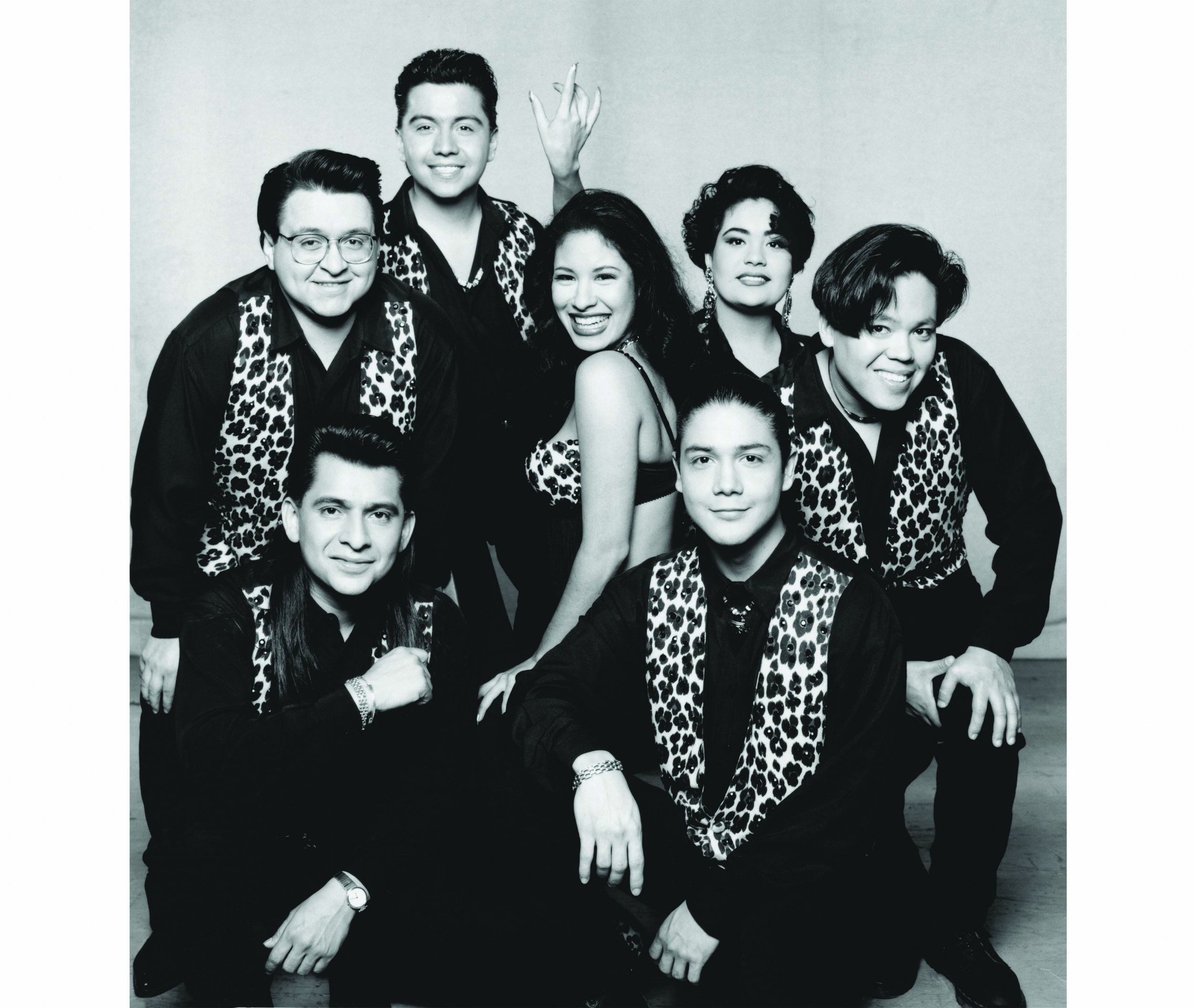 Selena S Family Band Los Dinos Was Her Start To Stardom