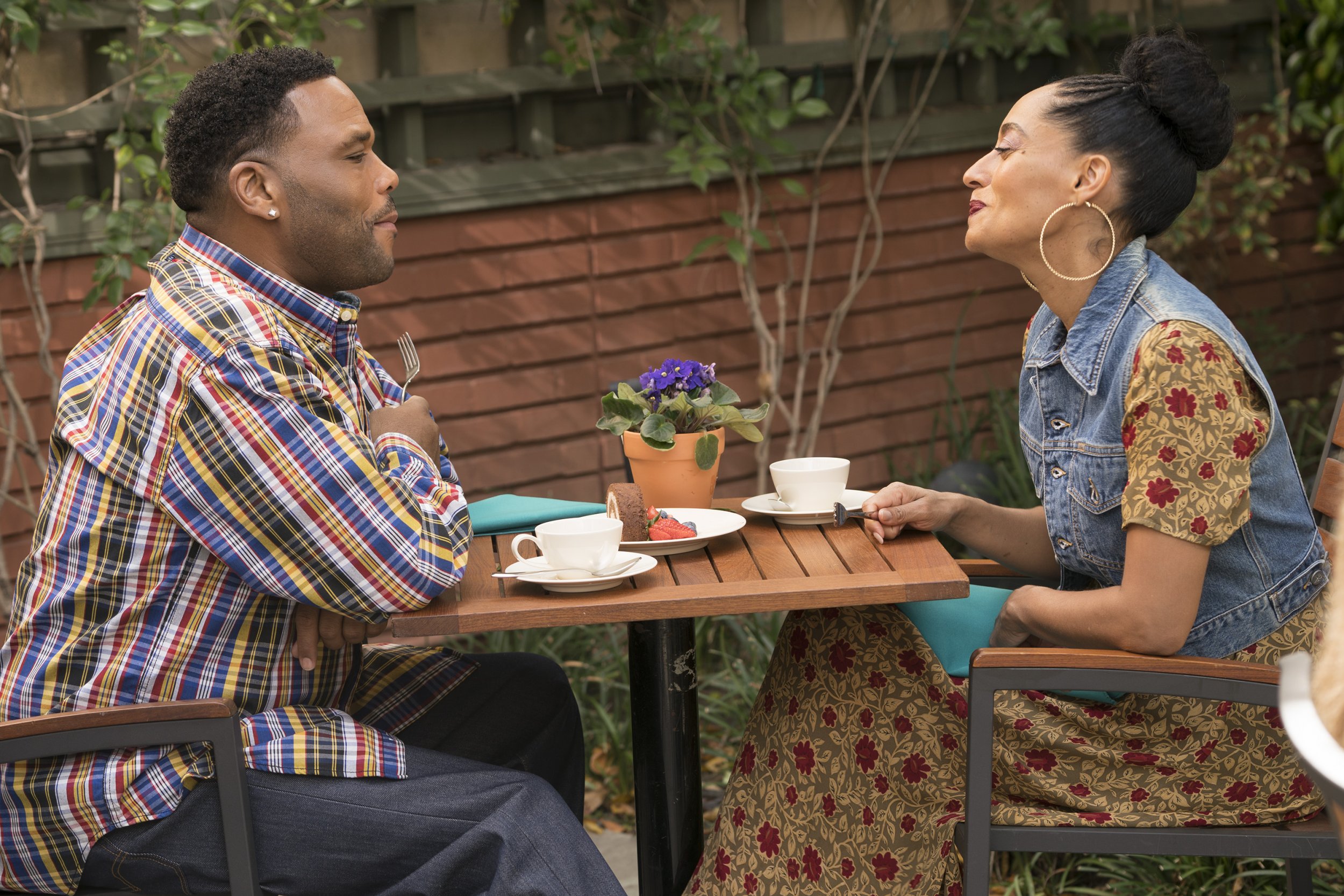 Will Dre Move Out on 'Blackish' Season 4 Finale? Newsweek