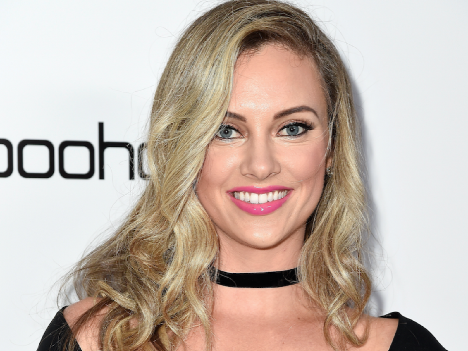The 37-year old daughter of father (?) and mother(?) Nicole Arbour in 2022 photo. Nicole Arbour earned a  million dollar salary - leaving the net worth at  million in 2022