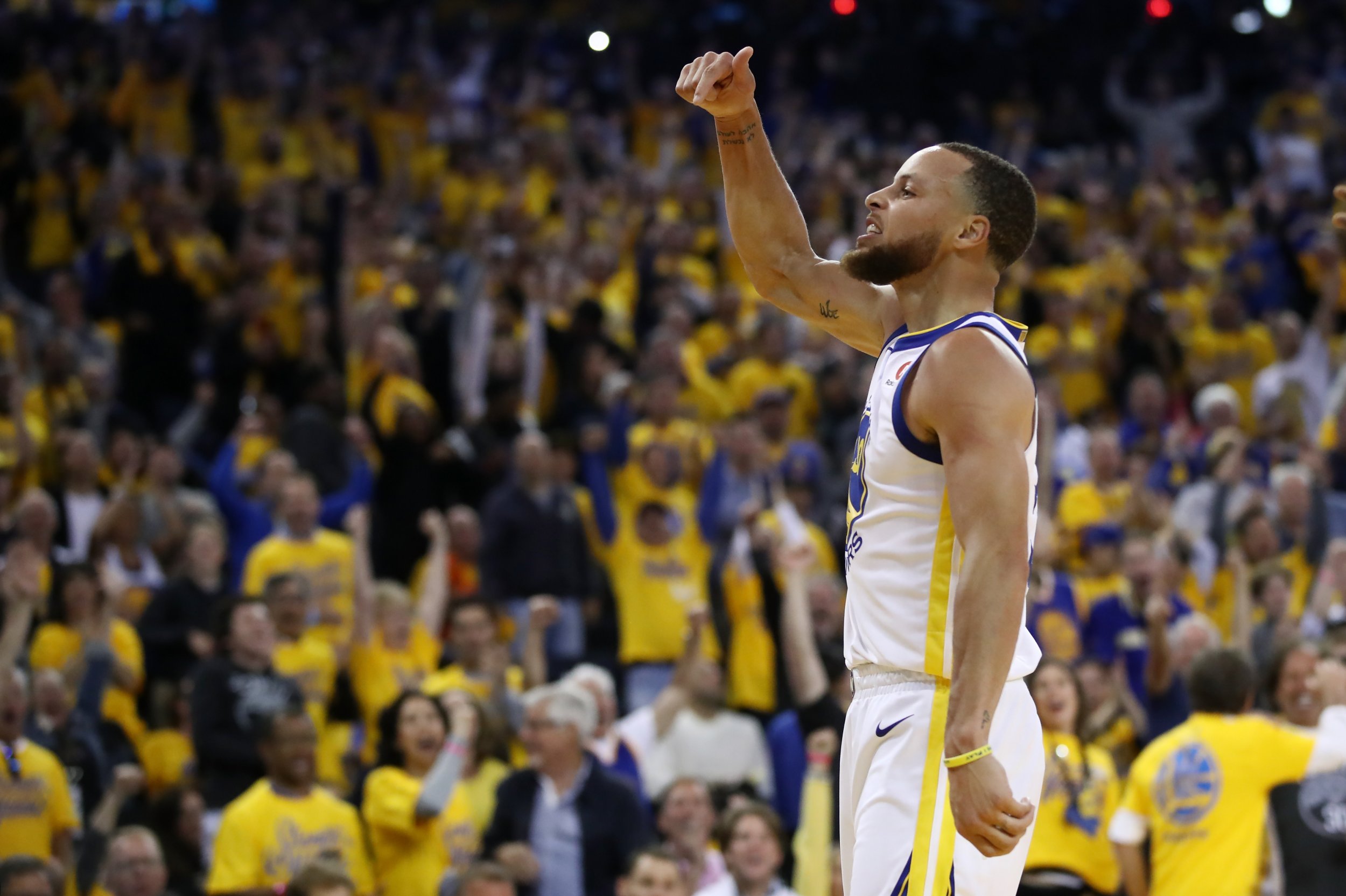 This Is My House Steph Curry Rebuked By His Mom After Outburst In Game Three