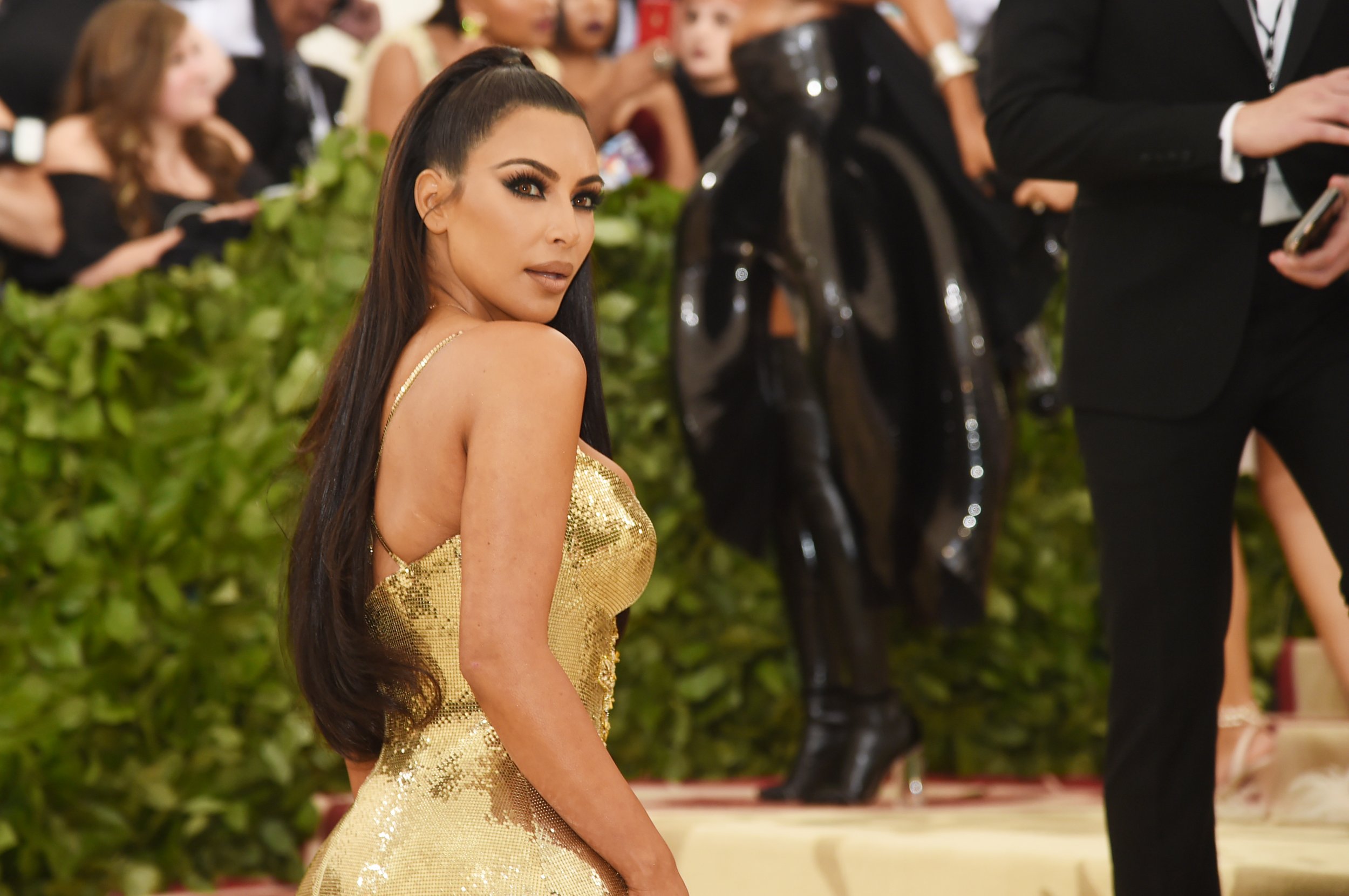 5_21_Kim Kardashian