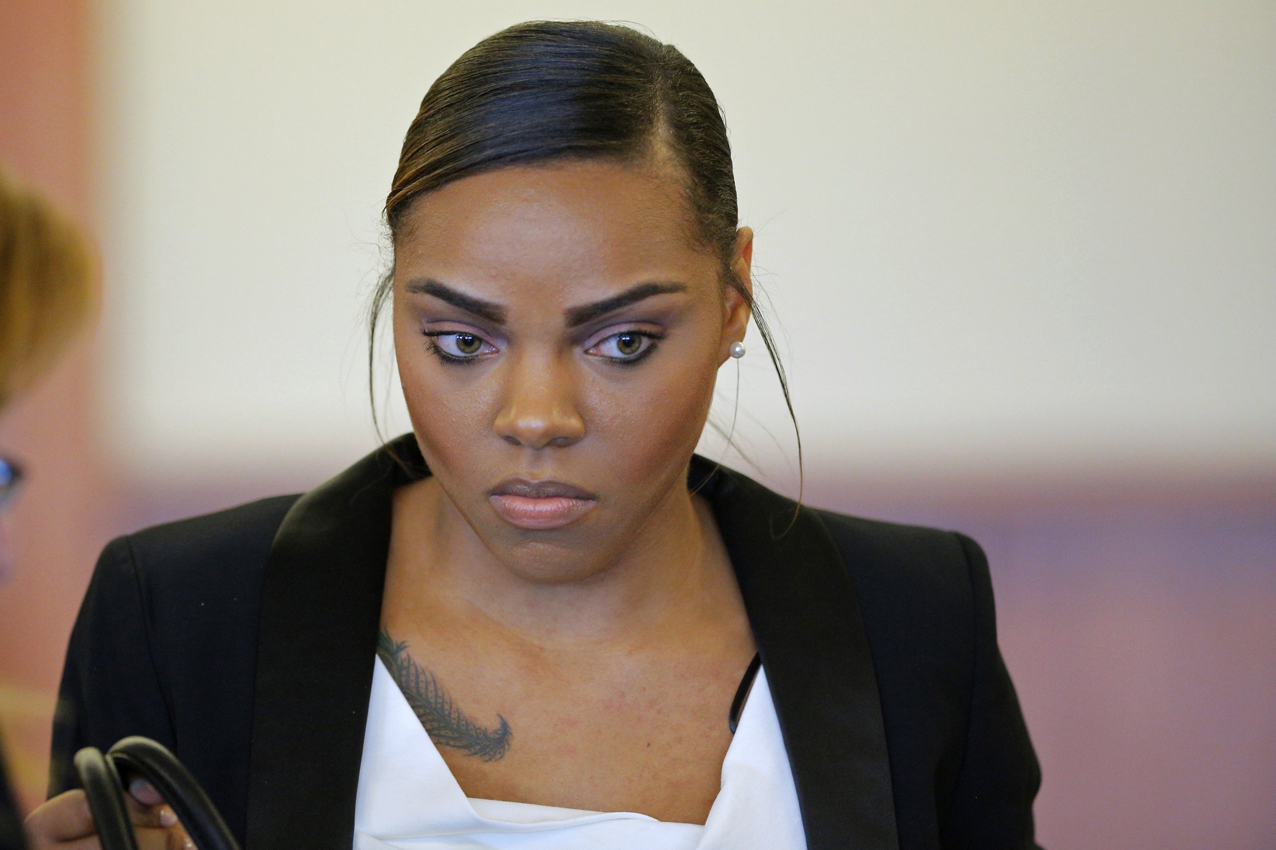 Who Is Shayanna Jenkins? Aaron Hernandez's Fiancée Instagrams Pregnancy