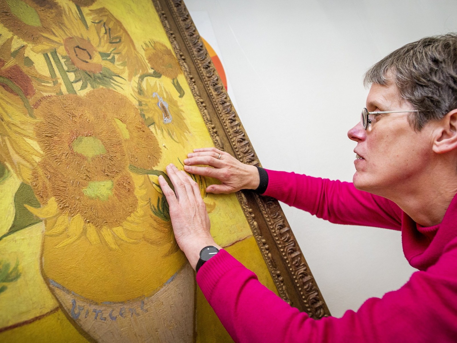 Van Gogh's Sunflowers Are Changing Color