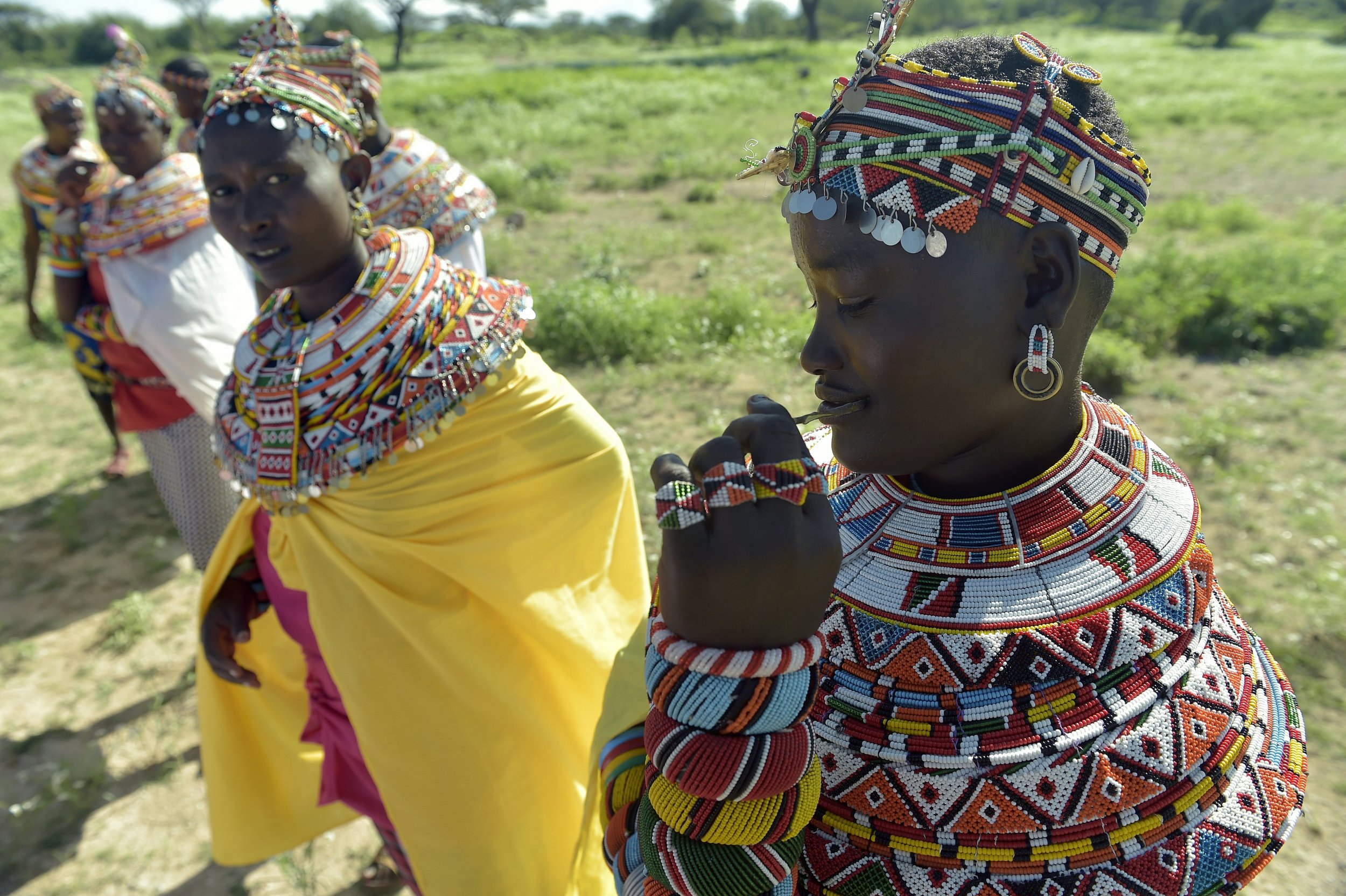 06_08_african women