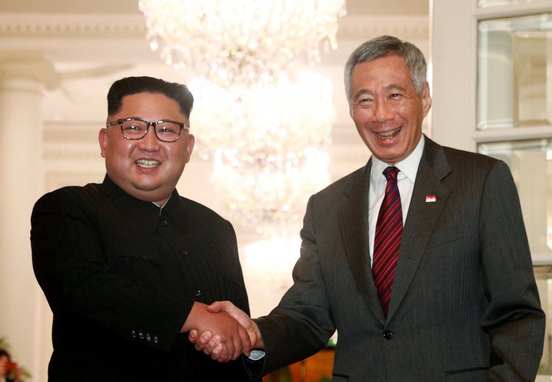 2018-06-11T100436Z_2_LYNXMPEE590F4_RTROPTP_4_NORTHKOREA-USA