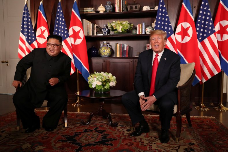 2018-06-12T070119Z_1_LYNXMPEE5B0DQ_RTROPTP_4_NORTHKOREA-USA