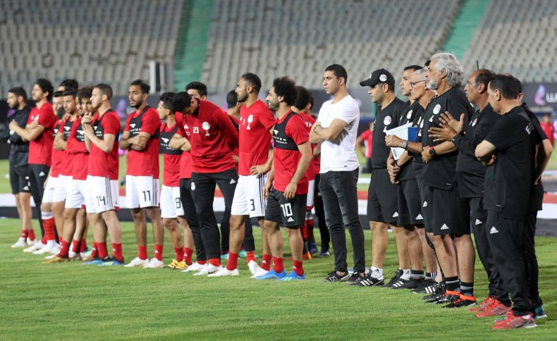 2018-06-10T034928Z_706038959_RC147A1A2370_RTRMADP_3_SOCCER-WORLDCUP-EGY-TRAINING