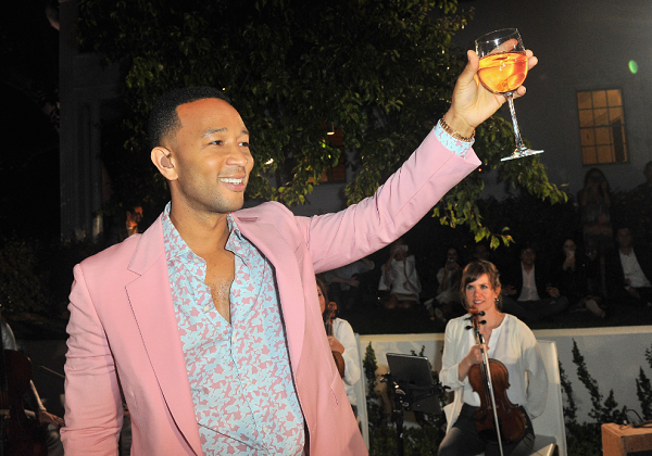 John Legends New Rosé And 15 More Celebrity Wines To Try - 